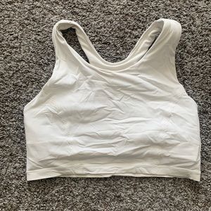 lululemon bra crop w/ scallop eyelet detail 6